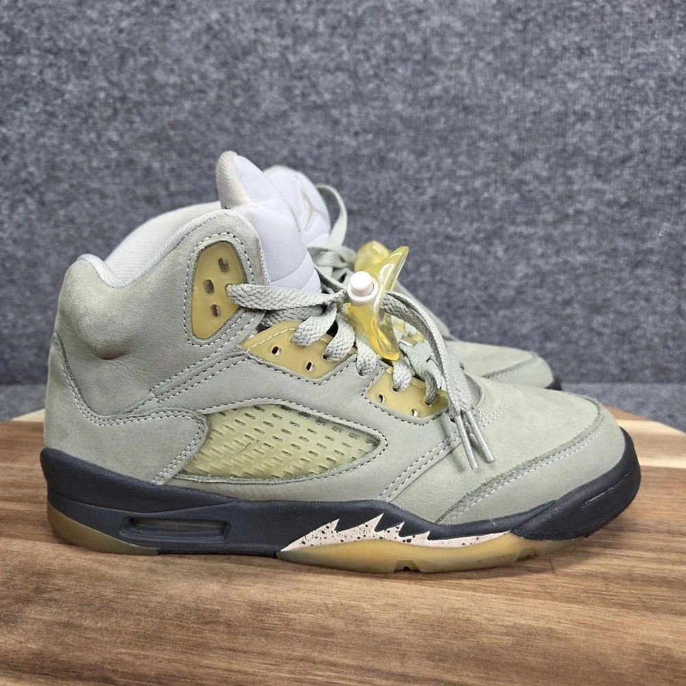Nike Air Jordan 5 Retro Shoes Youth Size 5Y Jade Horizon Desert Sand 440888-300‎